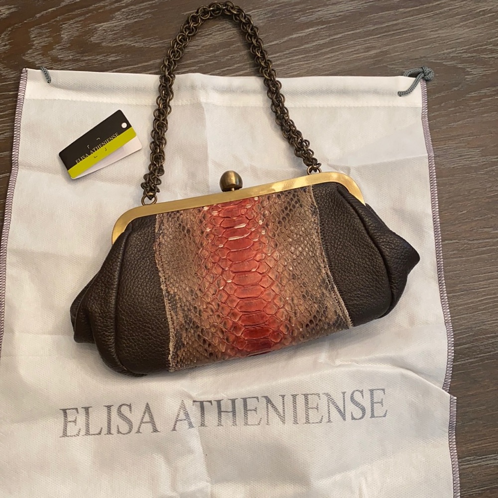 Beautiful Elisa Atheniense handbag